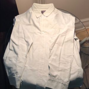 Perfect mildly distressed Avacado men’s shirt MED